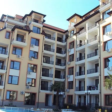 Apartment Dom-el Real In Raduga Complex *